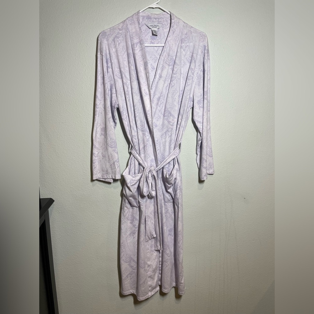 Nautical Sleepwear S/M Robe. Lilac with white lace printed design.